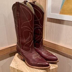 Vintage Oxblood Embroidered Heeled Cowboy Boots 9
